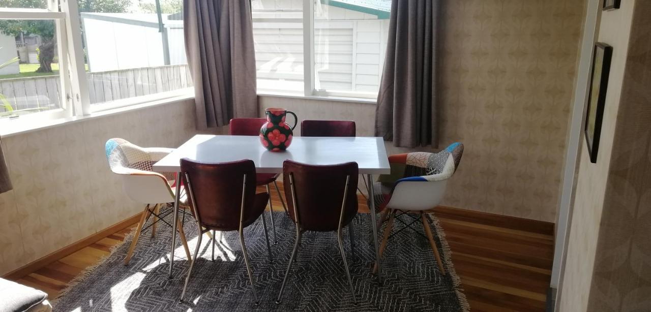 Super Central Cosy Greytown House With Garage 外观 照片